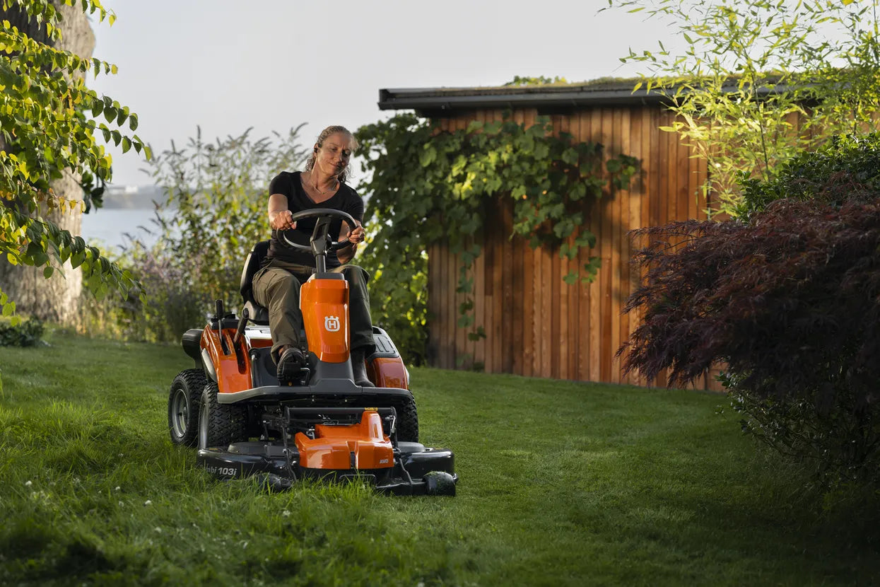 Husqvarna R 200iX AWD Ride-On Front Mowers