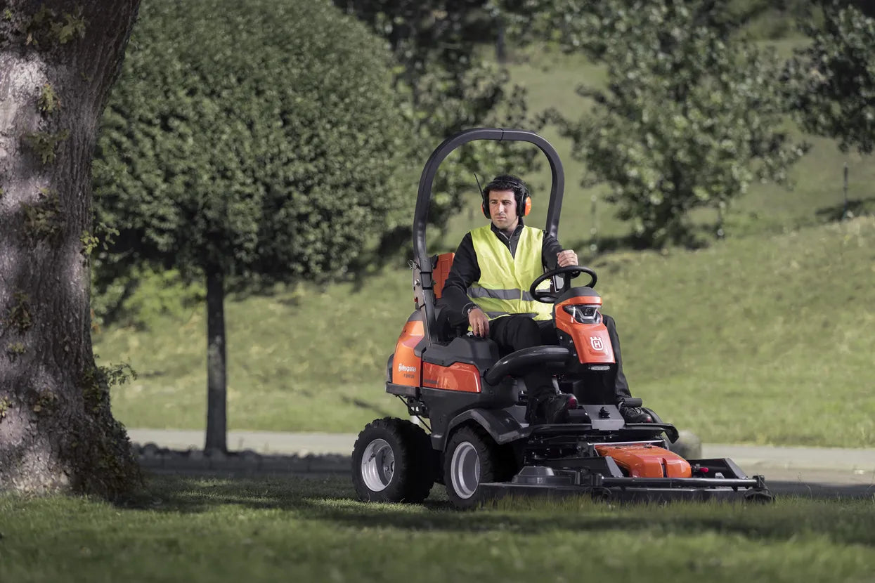 Husqvarna P524X Ride-On Front Mowers